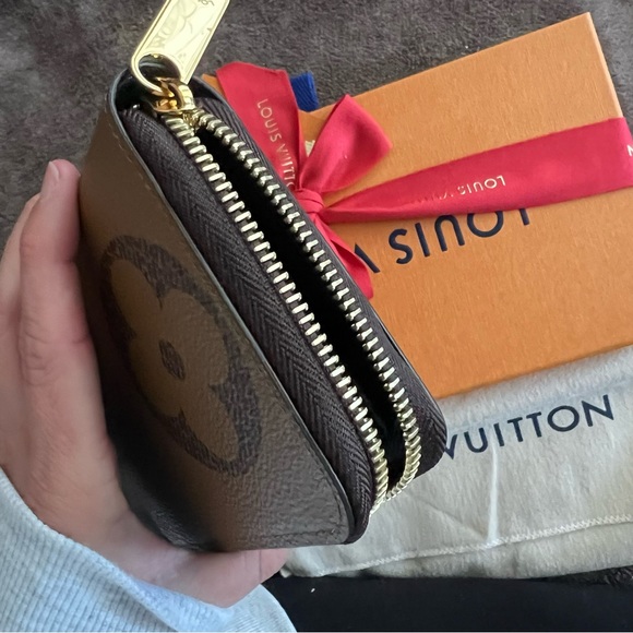 LOUIS VUITTON GIANT MONOGRAM ZIPPY WALLET ZIP AROUND LONG - Picture 12 of 16